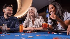 Riwayat permainan Bandar Ceme dengan detail kartu dan hasil putaran di dashboard j99slot